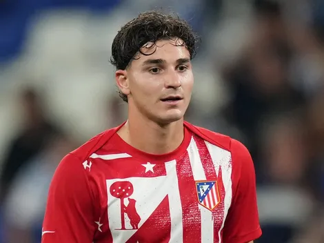 Atlético de Madrid tomó partido por Julián Álvarez tras el cambio que generó su fastidio con Simeone: "Tiene que jugar siempre"