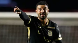 Edwin Cardona no terminó en cancha el duelo ante Sao Paulo