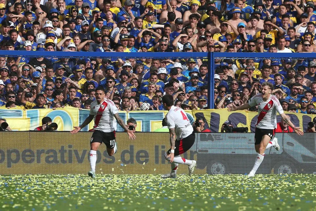 Lanzini celebra su gol en La Bombonera en 2024. (Foto: Getty).