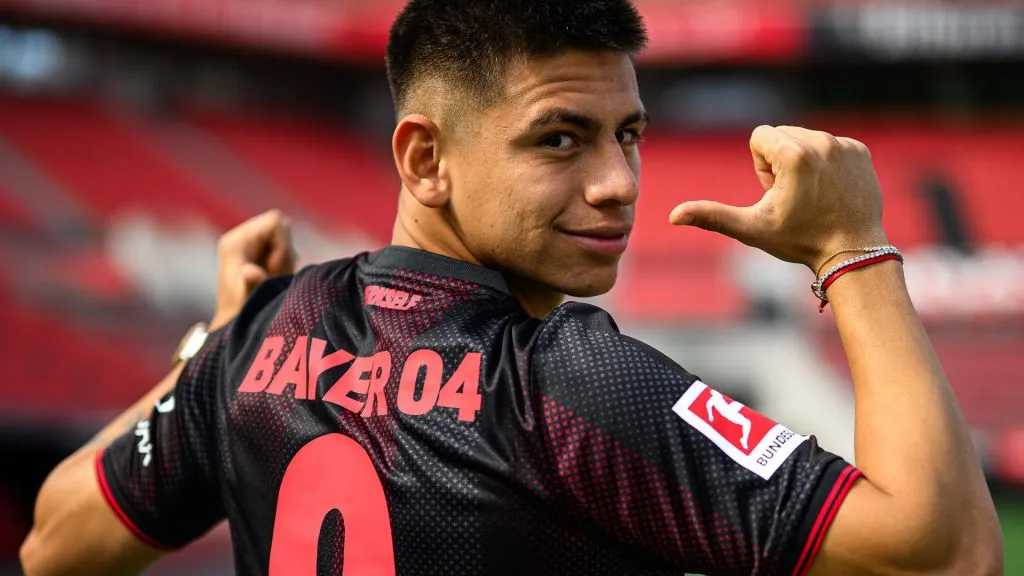 El Diablito Echeverri jugará toda la temporada a préstamo en Bayer Leverkusen (Prensa Bayer Leverkusen).