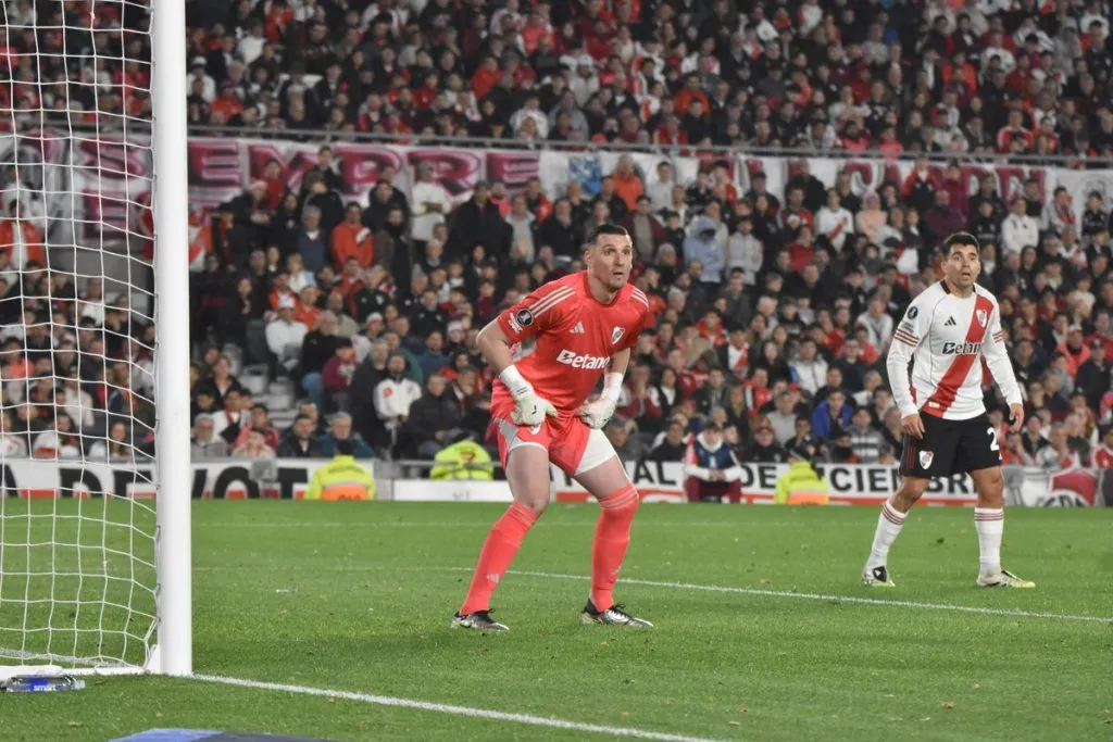 Franco Armani, atento. (Foto: Prensa River)