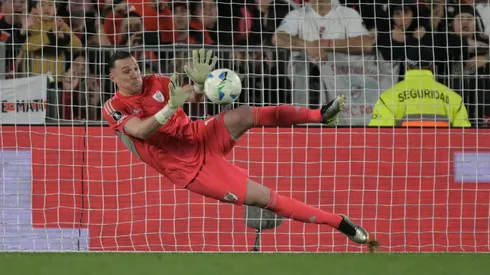 Franco Armani contuvo el último penal en la serie entre River y Libertad por los octavos de final de la Copa Libertadores.