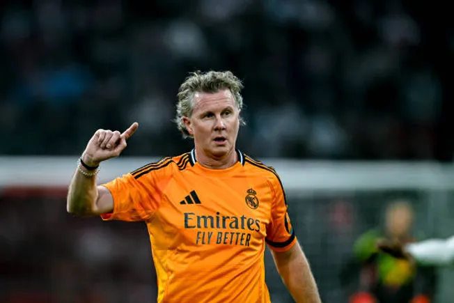 Steve McManaman es una gloria del Real Madrid y se refirió a Mastantuono.