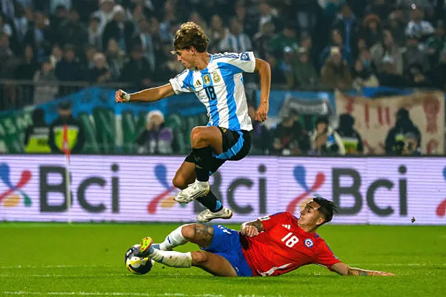 Nico Paz ya fue convocado con la Selección, pero su lugar en el Mundial 2026 no está asegurado.