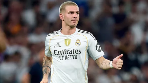 Franco Mastantuono, durante su primera titularidad con Real Madrid ante Real Oviedo por LaLiga.