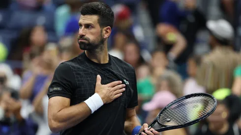 Novak Djokovic inició con victoria su camino en el US Open 2025