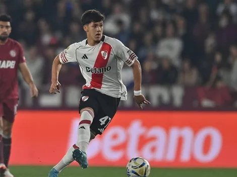 Borussia Dortmund sigue de cerca a Juan Cruz Meza