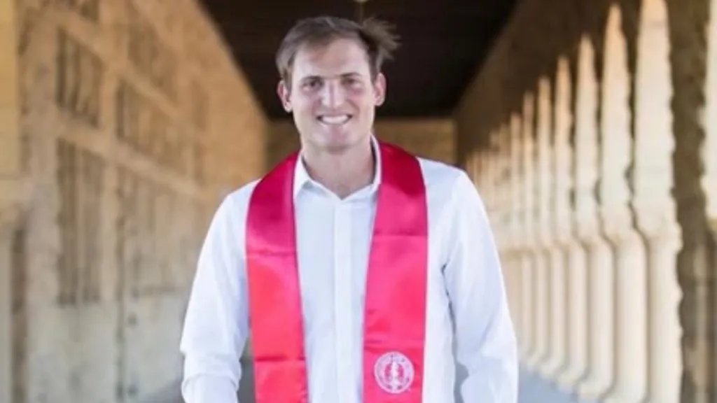 Geller tiene un título de grado en Economía y una maestría en Finanzas. (Foto: @axelgeller).