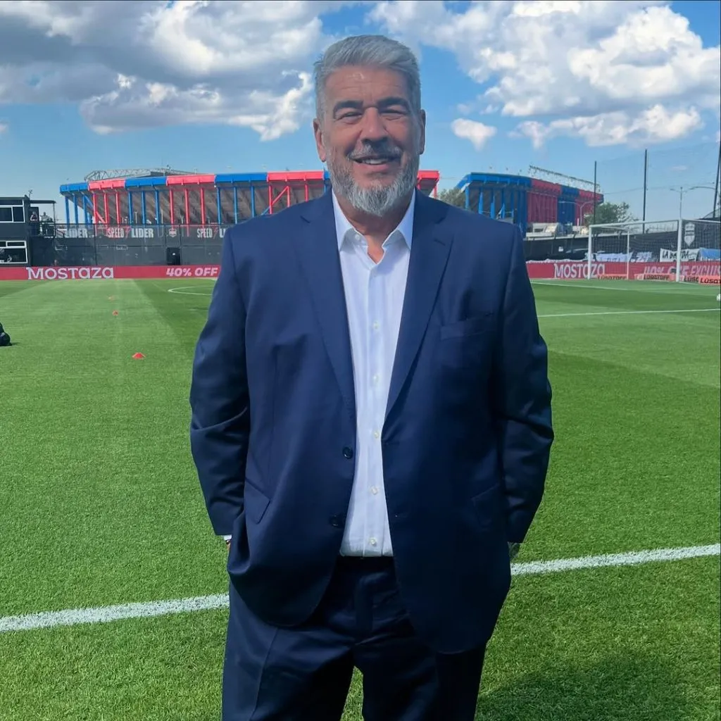 Chavo Fucks eligió a Boca sobre River (@chavofucks).