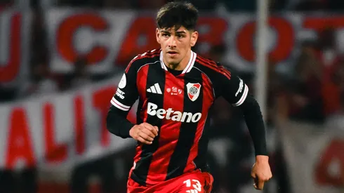 Lautaro Rivero, defensor argentino de River Plate.