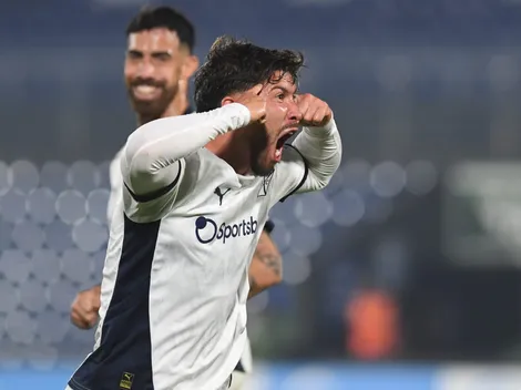 Felipe Loyola evalúa dejar Independiente tras la violencia en su cancha y ya hay por él una oferta millonaria
