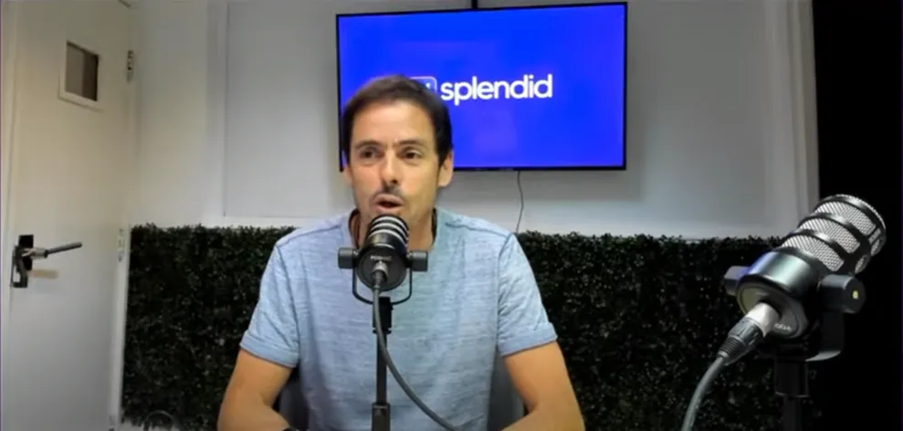 Mariano Closs, conductor y relator deportivo, anunció su salida de Closs Sport en Radio Splendid.