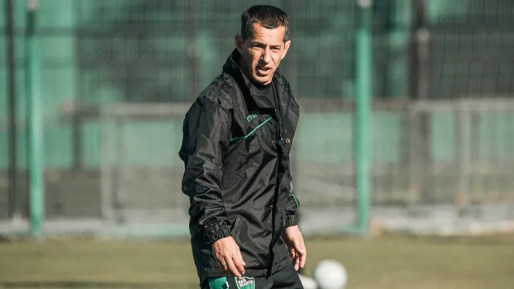 Leandro Romagnoli dejó de ser el DT de San Martín de San Juan.