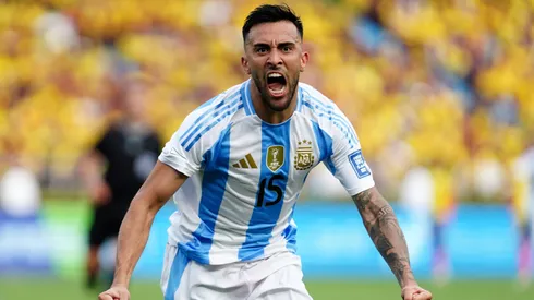 Nicolás González tras convertir un gol con la Selección Argentina.