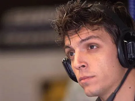 Fue piloto de Fórmula 1, le ganó a Fernando Alonso como compañero de equipo y terminó detenido en Brasil