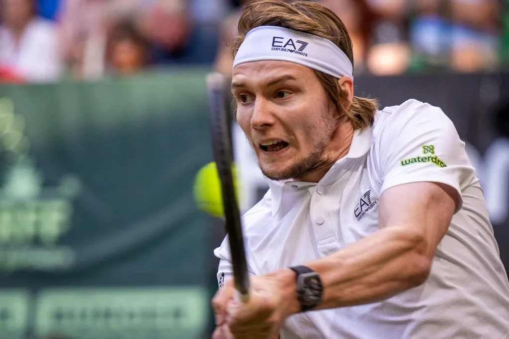 Alexander Bublik, actual 24° del ranking ATP en singles y subcampeón de Roland Garros 2021 en dobles (Getty Images).
