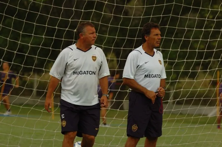 Hugo Gottardi y Miguel Ángel Russo, el cuerpo técnico de Boca Juniors durante 2007. (Foto: Olé)