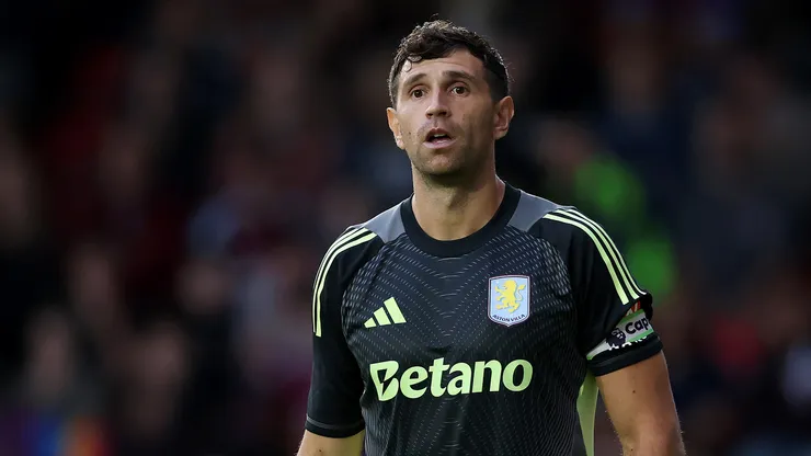 Emiliano Martínez, arquero de Aston Villa.