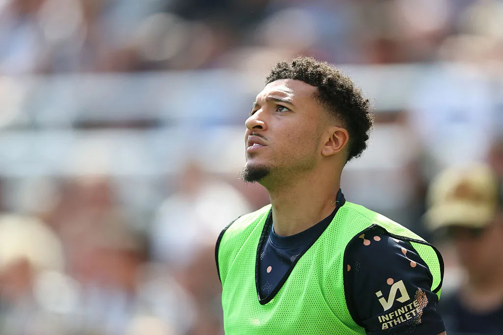 Jadon Sancho, el jugador que frustró el pase de Dibu Martínez a Manchester United