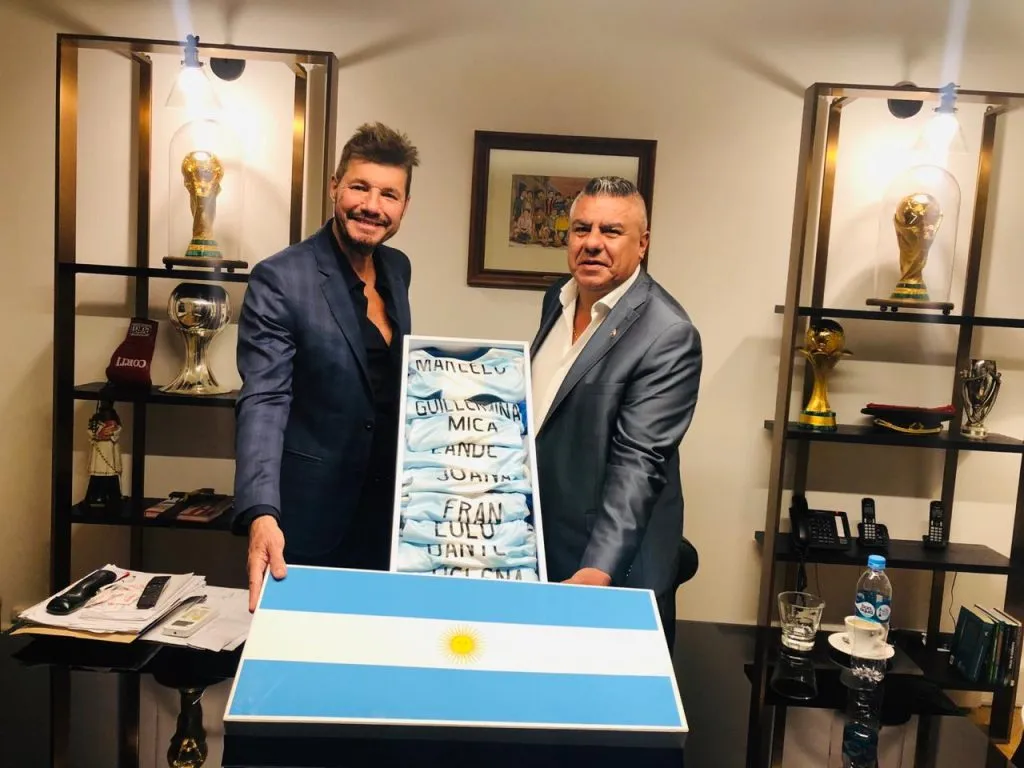 Marcelo Tinelli junto a Chiqui Tapia. (Foto: @AFA).