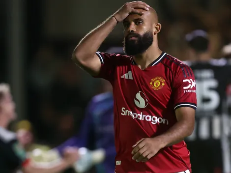 Revelan la mala inclusión de un jugador en el equipo de cuarta división que eliminó al Manchester United de la Carabao Cup