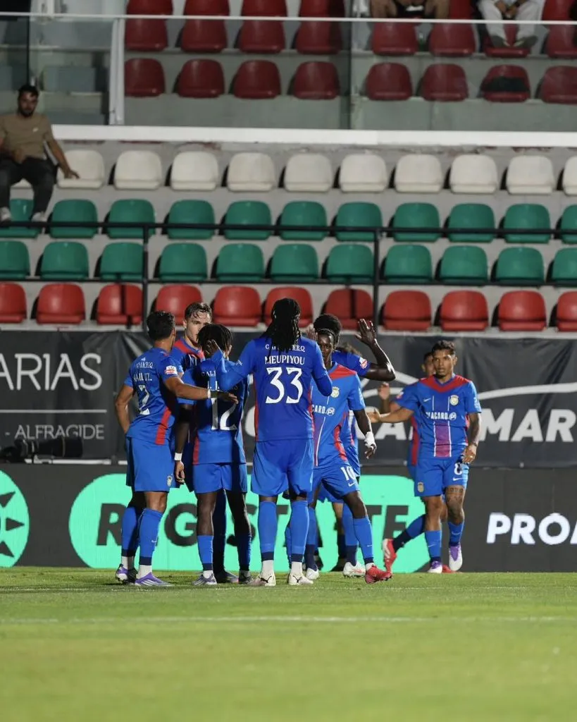 Alverca, con Vinicius al frente, busca afianzarse en la Primera División de Portugal (@fcalverca).