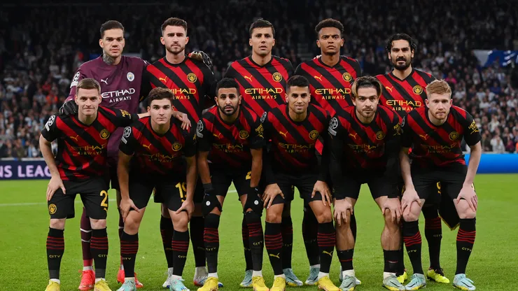 El equipo de Manchester City durante la UEFA Champions League 2022/23 que conquistó.