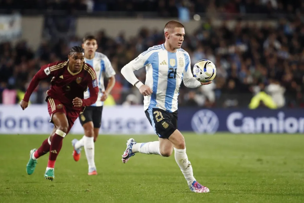 Este jueves hizo su debut como titular en la Selección Argentina. (Foto de Getty).