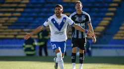 Jano Gordon festeja su gol ante Central Córdoba.