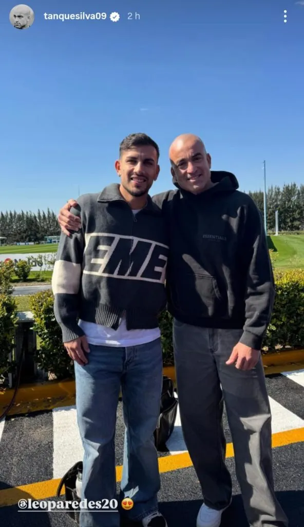 El reciente reencuentro del Tanque Silva con Paredes en el Predio Lionel Andrés Messi.