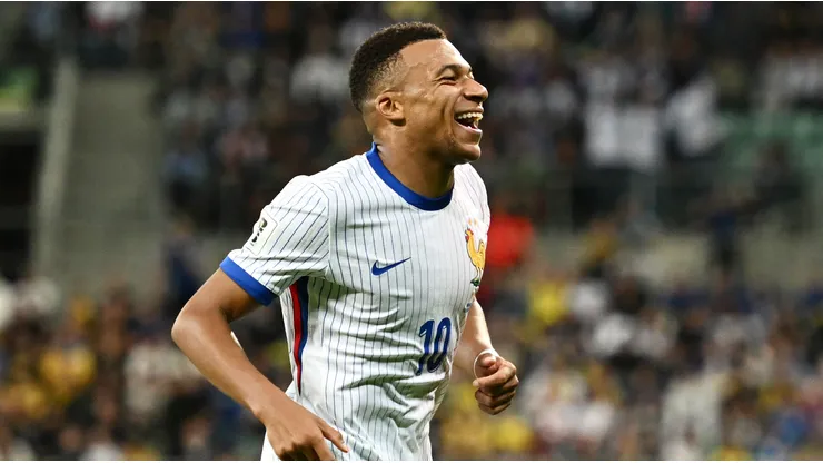 Mbappé se involucró en el debate por el Balón de Oro.