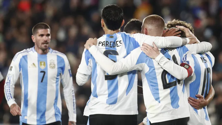 Argentina cerró las Eliminatorias con derrota, pero como amplio líder.