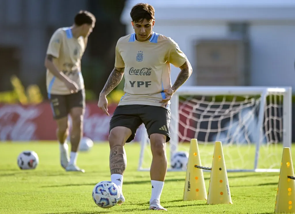 Santiago Castro fue convocado por Scaloni en marzo de este año.