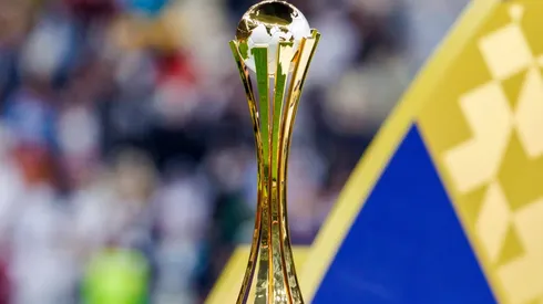 El trofeo de la Copa Intercontinental.