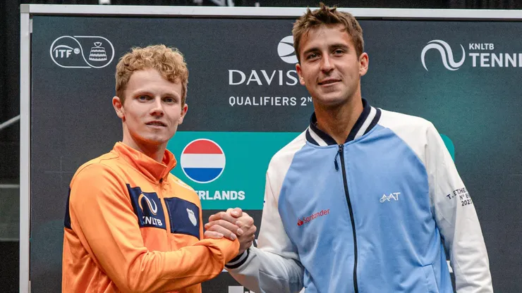 Jesper De Jong y Tomás Etcheverry en la previa de Argentina vs. Países Bajos.