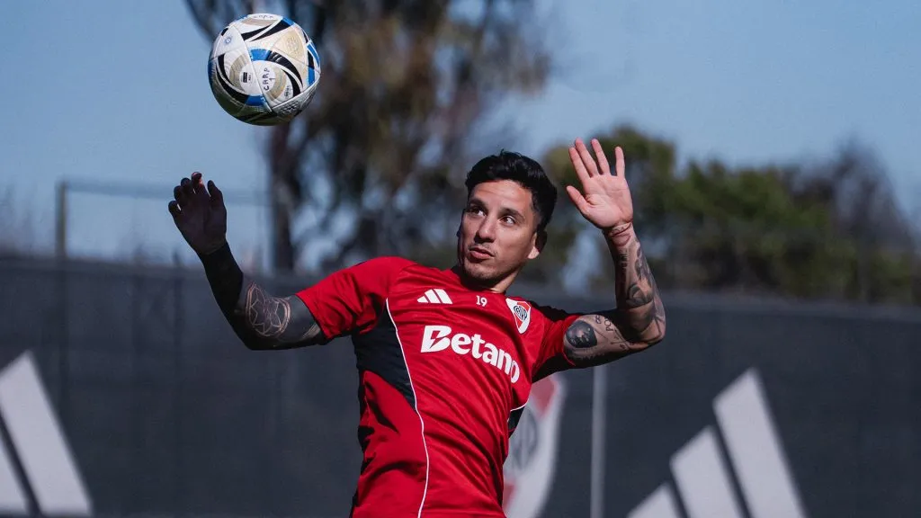 Sebastián Driussi durante el entrenamiento. (Prensa River)