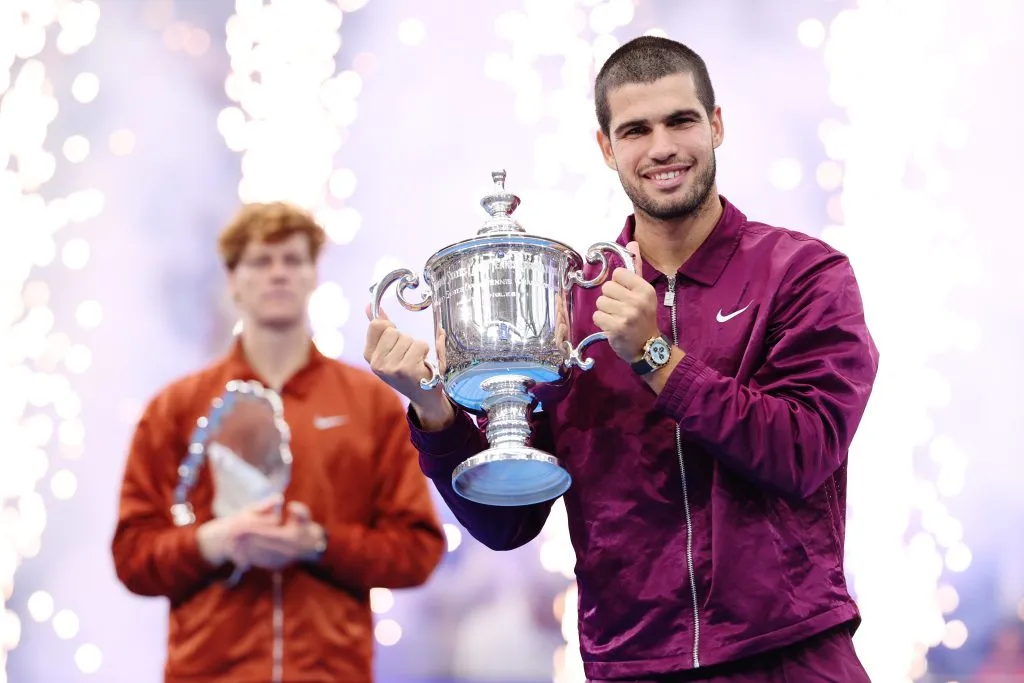 Carlos Alcaraz, campeón del US Open 2025, tras vencer a Jannik Sinner en la final. (Getty Images)