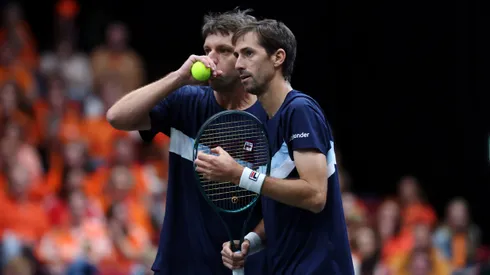 Zeballos y Molteni ganaron el dobles, Argentina borró a Países Bajos y clasificó al Final 8 de la Copa Davis