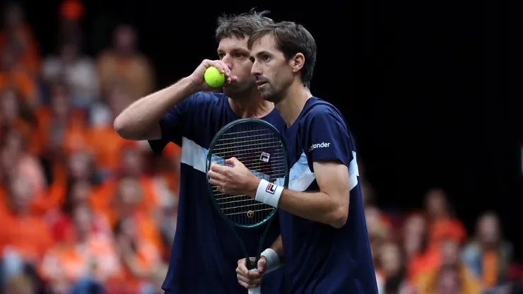 Zeballos y Molteni ganaron el dobles, Argentina borró a Países Bajos y clasificó al Final 8 de la Copa Davis