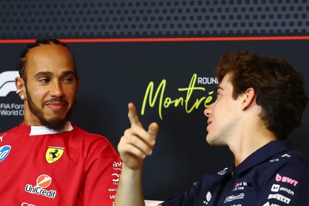 Colapinto junto a Hamilton, uno de sus referentes en la Fórmula 1 (Getty Images).