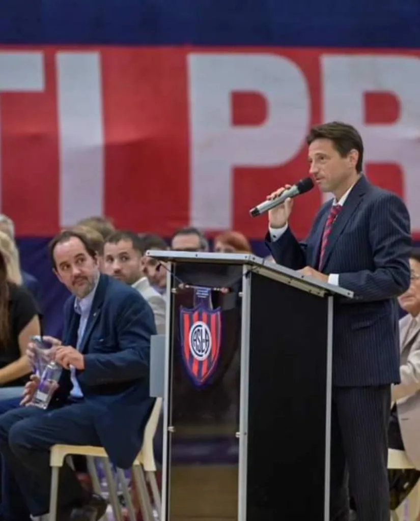 Pablo García Lago observa a Moretti. (Foto: @garcialagopab1).