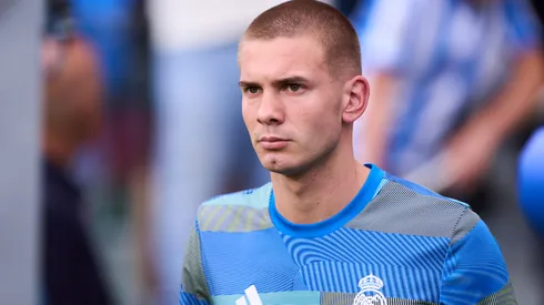 Franco Mastantuono con la camiseta de Real Madrid.