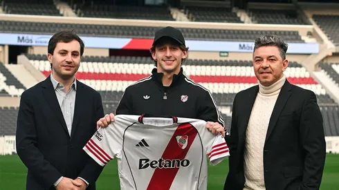 Stefano Di Carlo junto a Marcelo Gallardo y Matías Galarza Fonda.