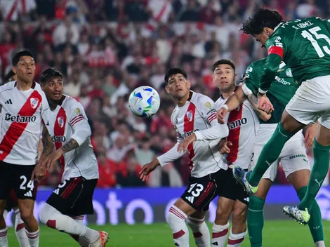River sufrió y cayó ante Palmeiras pero quedó con vida para soñar con la clasificación en Brasil