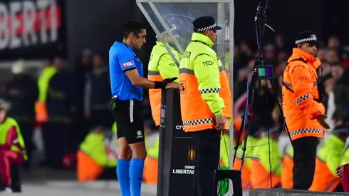 Jesús Valenzuela, el árbitro de River-Palmeiras