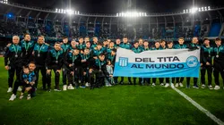 El homenaje a los jugadores de Racing que fueron subcampeones en el Mundial de Clubes.