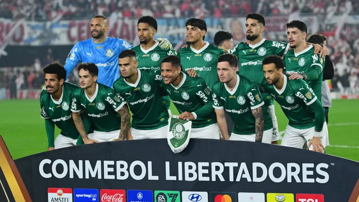 Palmeiras derrotó 2-1 a River en el Monumental