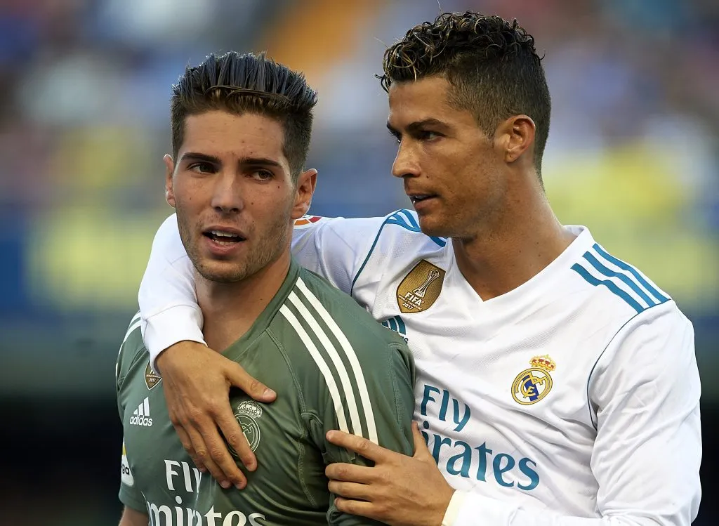 Luca Zidane junto a Cristiano Ronaldo durante su etapa en Real Madrid (Getty Images).