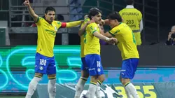 Los jugadores de Palmeiras celebrando un gol ante Fortaleza.
