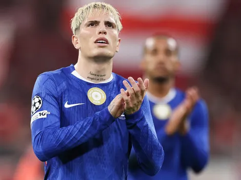 En su regreso a Old Trafford con Chelsea, los hinchas de Manchester United liquidaron a Garnacho: "Imbécil argentino"